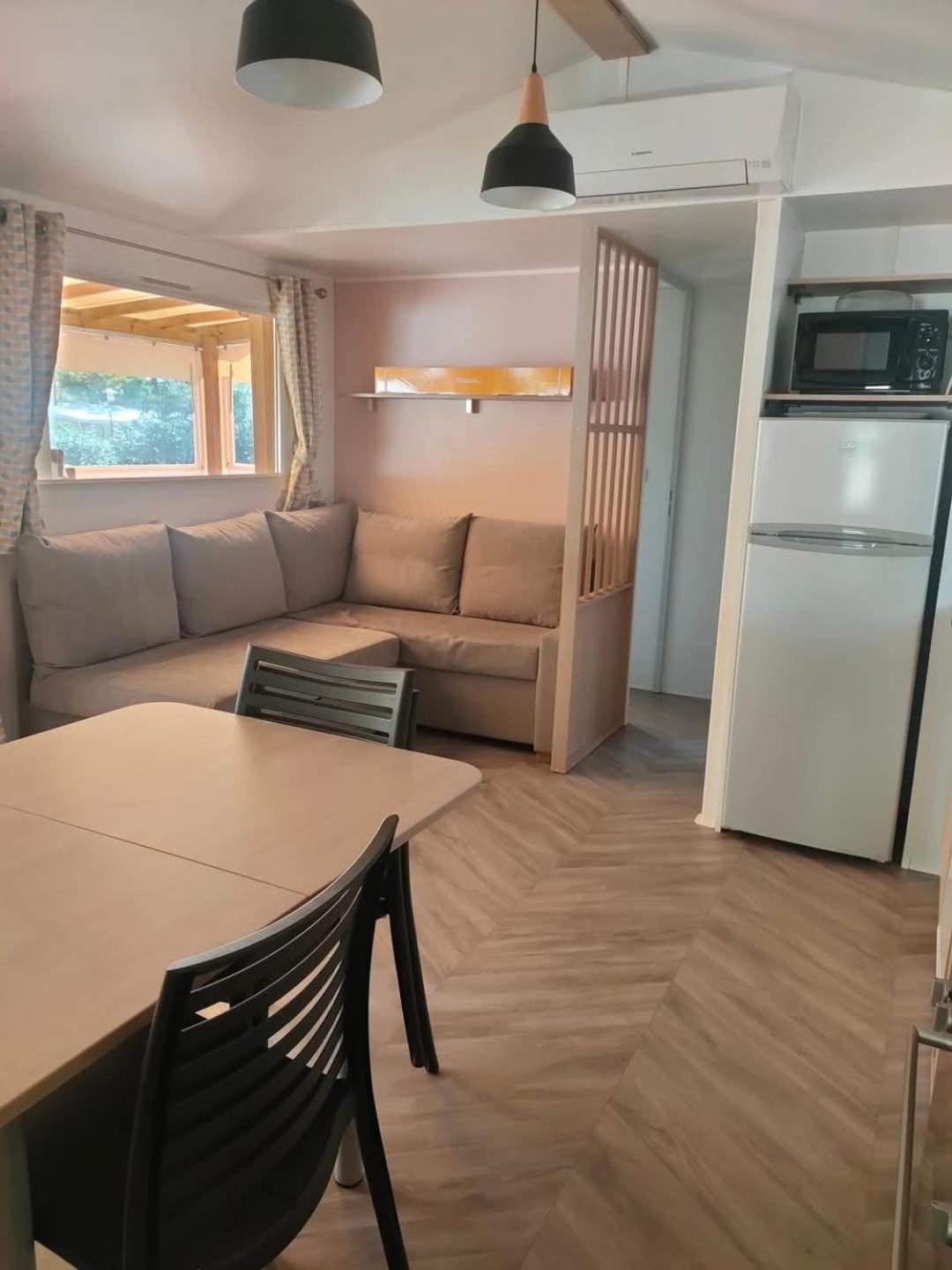 Mobil Home La Stephanoise Валра-Плаж Екстериор снимка